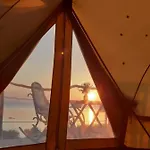 Glamping Mereaeaere Glamping Ja Rannamaja *