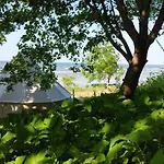 Mereaeaere Glamping Ja Rannamaja Glamping
