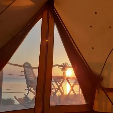 Lyxtält Mereaeaere Glamping Ja Rannamaja *