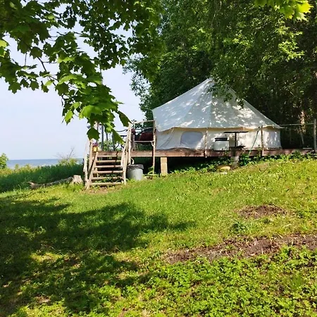 Mereaeaere Glamping Ja Rannamaja Luxury tent Liimala