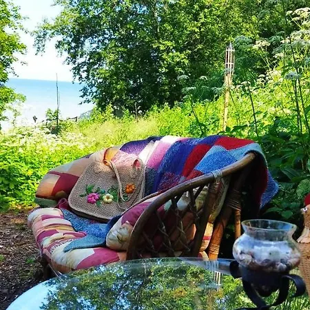 Luxusní stan Mereaeaere Glamping Ja Rannamaja *