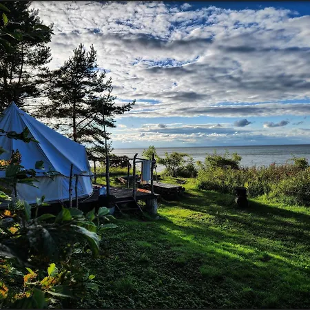 Mereaeaere Glamping Ja Rannamaja Luxury tent Liimala