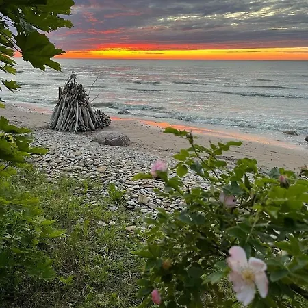 Mereaeaere Glamping Ja Rannamaja Liimala
